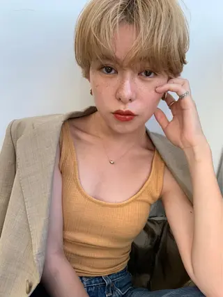 ショート ＨＩ ROのヘアスタイル