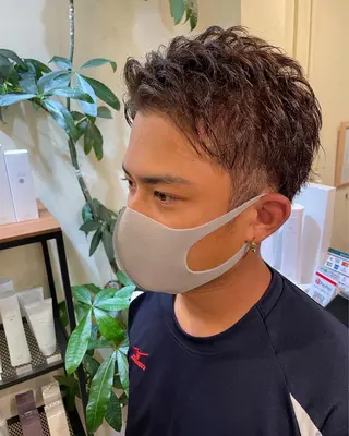 メンズ ior北千住【イオール】所属・YU(ハイトーン/ ブリーチカラー)のヘアスタイル