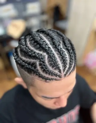 ミディアム ヘアアレンジ メンズ LINOA鵠沼海岸所属・コーンロウ/ブレイズ 🪮✨SHOKOのヘアスタイル