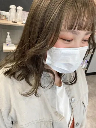 ミディアム カラー 🕶️佐藤 海李🐏のヘアスタイル