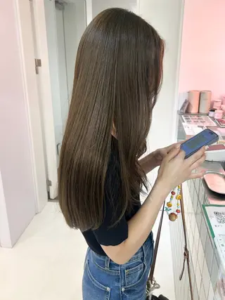 カラー Rino ☁️のヘアスタイル