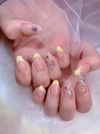 ネイル シェアサロンLei.g(レイジー)所属・3Dアートネイル💗 都築レナのネイルデザイン