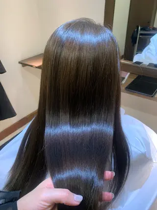 カラー 畠山 亜弓のヘアスタイル