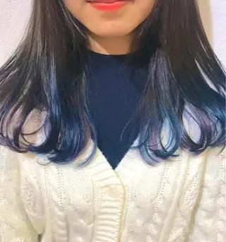 ロング カラー 藤井 貴美子のヘアスタイル