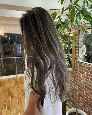 セミロング カラー Tao所属・藤川 大智のヘアスタイル