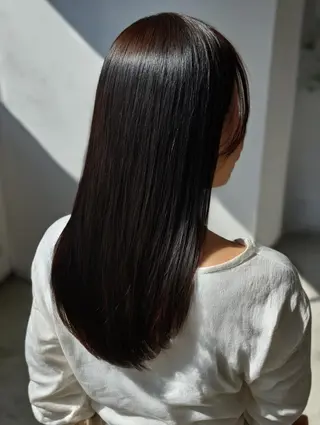 セミロング TELAHAIR 髪質改善特化型サロンのヘアスタイル