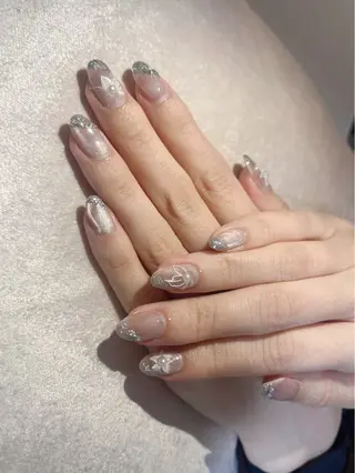 ネイル アイ＆ネイルサロン リスブラン 日本橋小伝馬町店所属・リスブラングループ ヨネカワのネイルデザイン