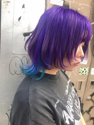 ミディアム カラー ホワイト&レイヤーカ ットエクステ長畠俊輔のヘアスタイル