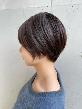 ショート 顔周り/透明感カラー アベ マホのヘアスタイル