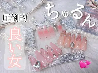 ネイル Yudia🦋 azuのネイルデザイン