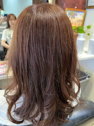 セミロング カラー エル美容室所属・織田 英之のヘアスタイル
