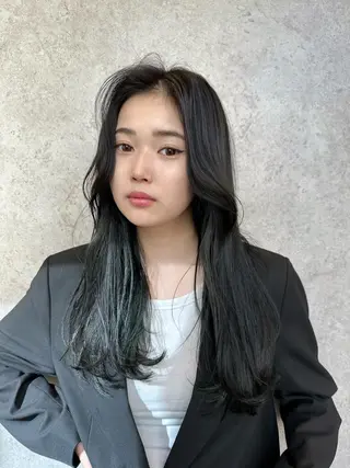 ロング パーマ 韓国レイヤー 🔥春暁【はるき】のヘアスタイル