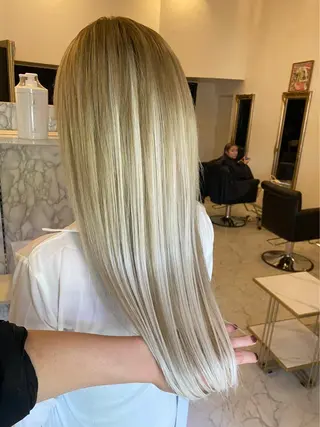 ロング カラー 🍀Moda by Grande🍀のヘアスタイル