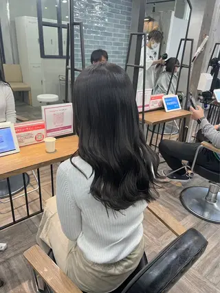 セミロング 村本 優依のヘアスタイル