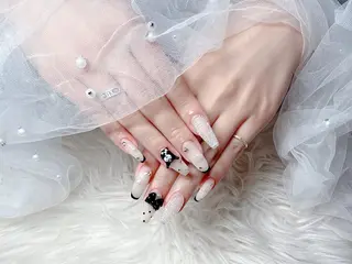 ネイル &ME Momoのネイルデザイン