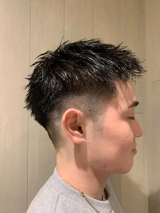 ショート カラー メンズ 糟谷 慈英のヘアスタイル