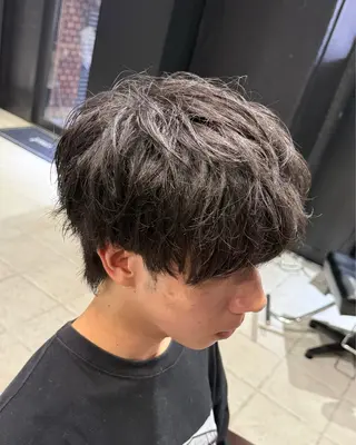 ミディアム メンズ 難波/メンズウルフ・ フェザーパーマ鶴田文のヘアスタイル