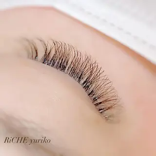 マツエク・マツパ RiCHE吉祥寺店所属・Yuriko⭐️ まつげ/眉毛のマツエク・マツパデザイン