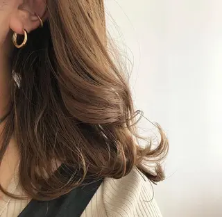 カラー i.＋sapporo所属・🩶韓国ヘア🩶 くびれ❤︎顔まわりのヘアスタイル