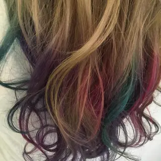 ロング カラー LADY  BEETLE所属・LadyBeetle 山本泰史のヘアスタイル