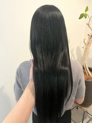 ロング カラー 黒川 綾音のヘアスタイル