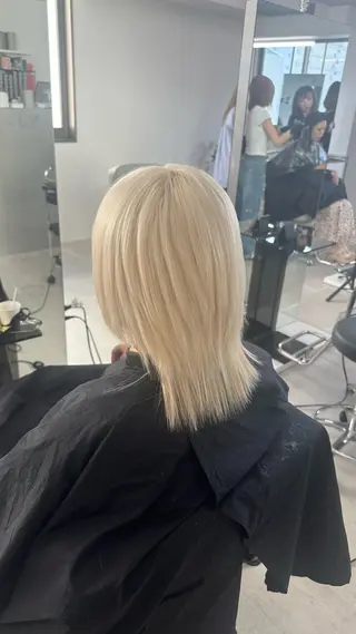 ミディアム REAL 心斎橋所属・ブリーチ/ベージュ/ ピンク🦋ナツミのヘアスタイル