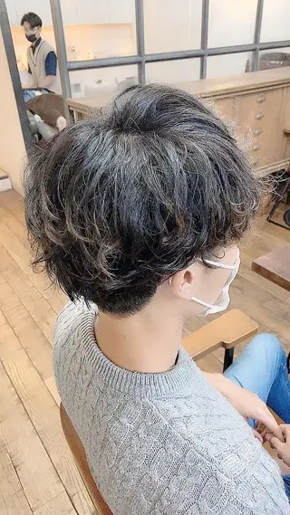 ショート パーマ メンズ 國分 伸也のヘアスタイル