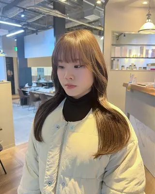 セミロング 韓国ヘア🇰🇷 YUKINAのヘアスタイル