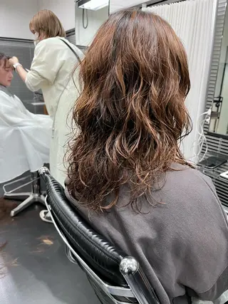 ロング パーマ heir studio Baretta所属・山本 銀次郎のヘアスタイル