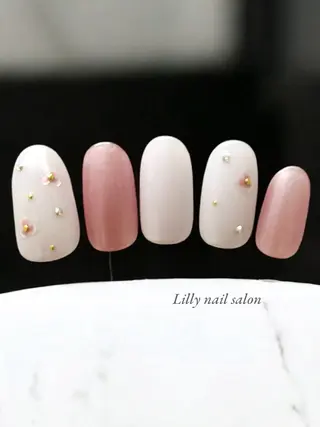 ネイル Lilly nail Mikuのネイルデザイン