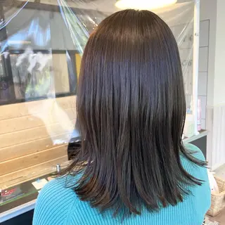 ミディアム カラー スナコザワ レナのヘアスタイル