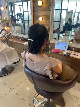 ヘアアレンジ なな/シェービング /カラー/アレンジのヘアスタイル