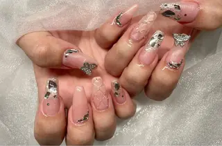 ネイル Roi〈ロワ〉 Minakoのネイルデザイン