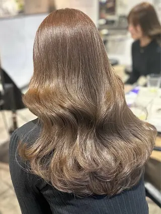ロング カラー youres hair東新宿店所属・新宿⌇韓国風ヘア ⌇透明感カラーのヘアスタイル