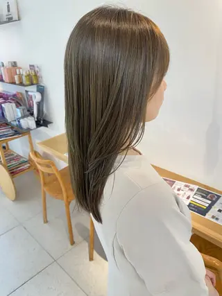 セミロング カラー 安永 涼のヘアスタイル