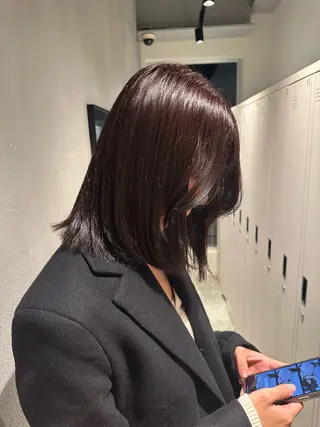 ミディアム カラー Aura所属・丸山 心 / 艶カラーのヘアスタイル
