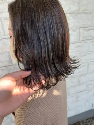 ミディアム 小島 咲音/艶カラー /酸性ストレートのヘアスタイル