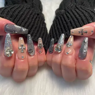 ネイル adorable 〈Kurumi〉のネイルデザイン