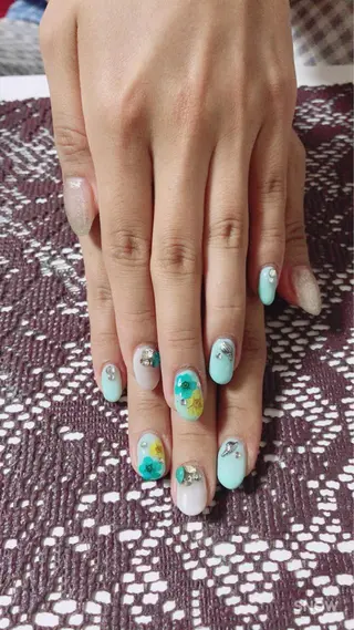 ネイル 藤 あやのネイルデザイン