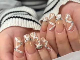 ネイル Salute本店 🦋仲原里佳のネイルデザイン