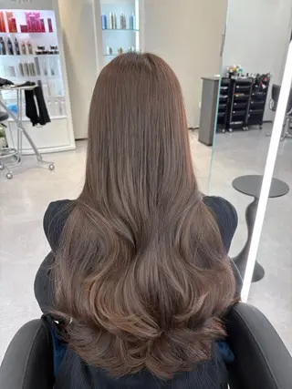 ロング カラー 堀江/透明感 ベージュ/白川幸太のヘアスタイル