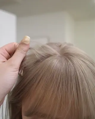 カラー 佐々木 遥菜のヘアスタイル