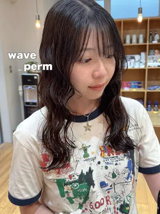 ミディアム パーマ 大橋 芽衣のヘアスタイル