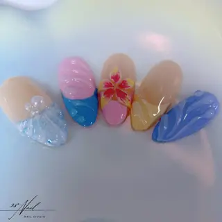 ミディアム 28ネイル フェンのネイルデザイン