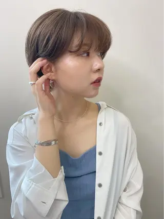 セミロング 三好 美里のヘアスタイル