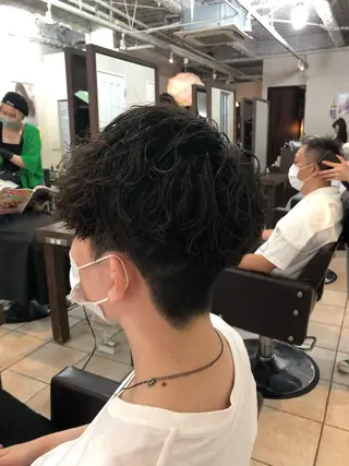 パーマ メンズ カ レラのヘアスタイル