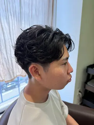 ショート パーマ メンズ 溝口 槙里也のヘアスタイル