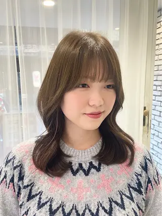 ミディアム 韓国風レイヤーカット 🇰🇷yumiのヘアスタイル
