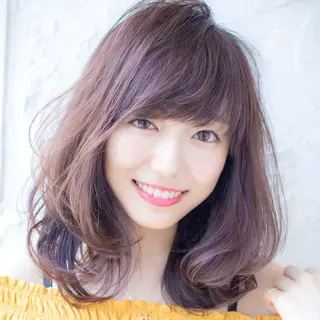 ミディアム Lond Chloe所属・りな🌱ショート ☀️レイヤーのヘアスタイル