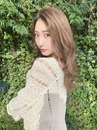 セミロング サロウィン銀座ray店所属・シノヅカ ケンゾーのヘアスタイル